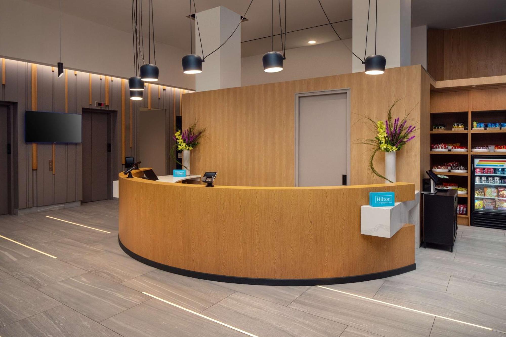 Hampton Inn By Hilton New York Times Square Exterior photo